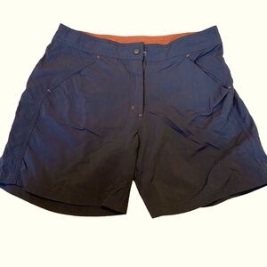Black womens LL Bean 100% Nylon sport shorts size 6